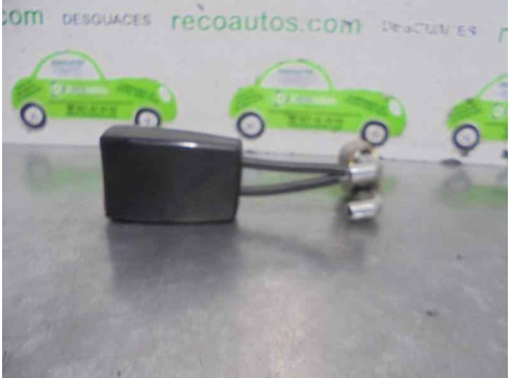 Recambio de enganche cinturon para skoda superb (3u4) 1.9 tdi referencia OEM IAM 3B0857740D  4 PUERTAS