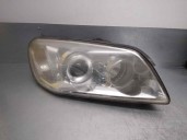Replacement right headlight for Chevrolet Captiva 2.0 Diesel CAT OEM IAM reference 96626974 WITH MAGNIFIER 5 DOORS