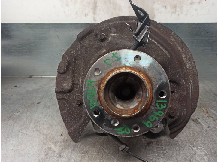 Recambio de mangueta delantera izquierda para bmw serie 3 berlina (e90) 318i referencia OEM IAM 31216764443  