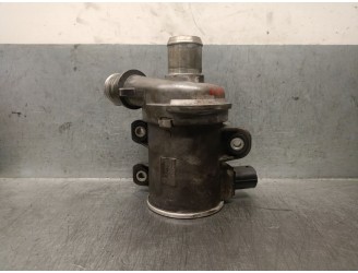 Recambio de bomba agua para ford kuga iii (dfk) 1.5 ecoboost referencia OEM IAM 2772426 2772426 358299200 FOMOCO
