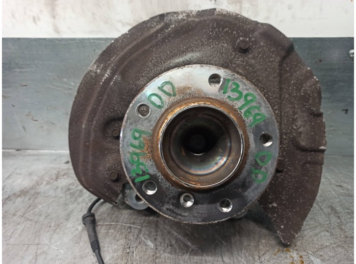 Recambio de mangueta delantera derecha para bmw serie 3 berlina (e90) 318i referencia OEM IAM 31216764444  