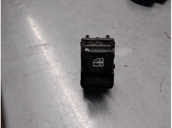 Recambio de mando elevalunas delantero derecho para renault kangoo referencia OEM IAM 254217475R  