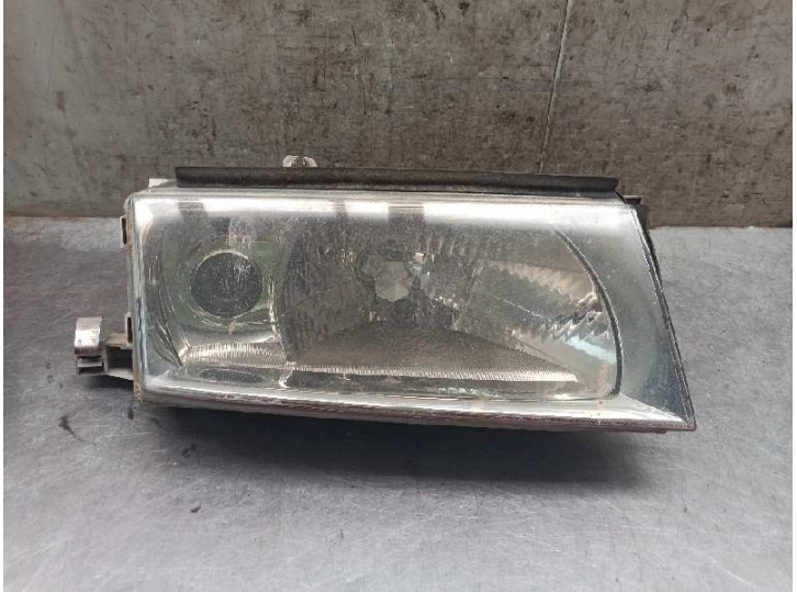 Recambio de faro derecho para skoda octavia berlina (1u2) 1.6 referencia OEM IAM 1U1941018D CON LUPA 5 PUERTAS