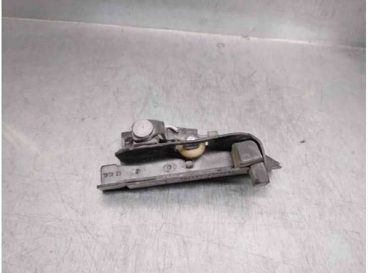 Recambio de bisagra puerta para renault kangoo referencia OEM IAM 497780D DE CORREDERA DER 5 PUERTAS