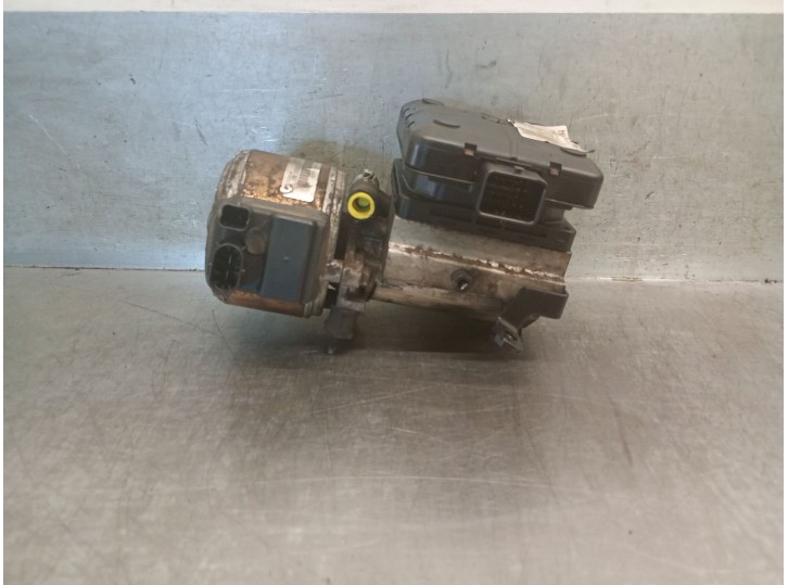 Recambio de bomba suspension para citroën c5 i (dc_) 2.0 hdi (dcrhzb, dcrhze) referencia OEM IAM 9636713880 527741 