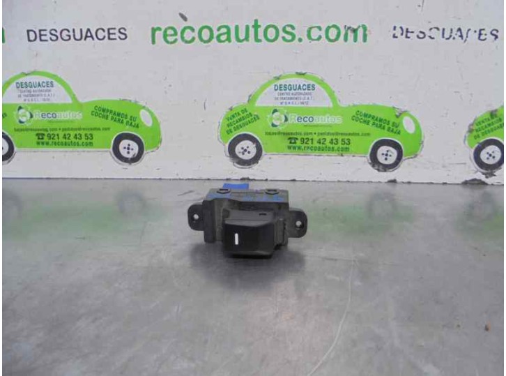 Recambio de mando elevalunas trasero izquierdo para kia rio 1.1 crdi cat referencia OEM IAM 935801W000 