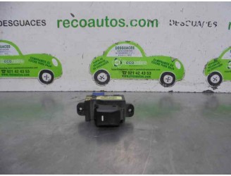 Recambio de mando elevalunas trasero derecho para kia rio 1.1 crdi cat referencia OEM IAM 935801W010 