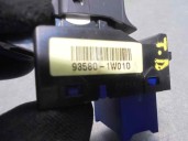 Recambio de mando elevalunas trasero derecho para kia rio 1.1 crdi cat referencia OEM IAM 935801W010 