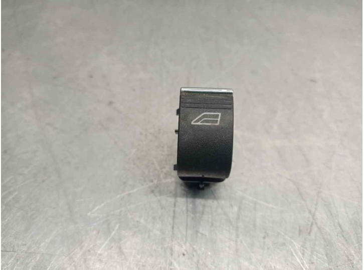 Recambio de mando elevalunas delantero derecho para ford b-max titanium referencia OEM IAM BM5T14529AC 
