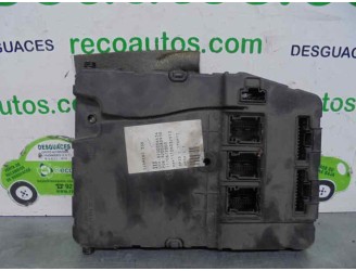 Recambio de caja reles / fusibles para renault megane ii berlina 5p 1.6 16v referencia OEM IAM 8200306434 8200280938 
