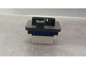 Recambio de resistencia calefaccion para opel corsa f (p2jo) 1.2 (68) referencia OEM IAM 7015011004  