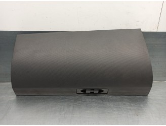 Recambio de guantera para dodge caliber 2.0 16v cat referencia OEM IAM 1GJ33BDAAA  