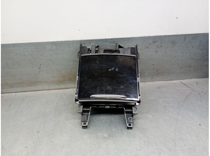 Recambio de reposavasos para opel insignia b grand sport (z18) 1.5 (68) referencia OEM IAM 39098523 39098523 