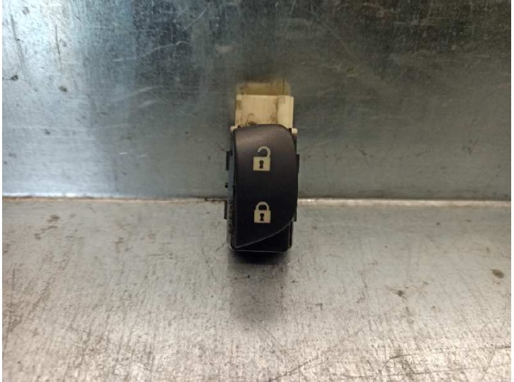 Recambio de mando para saab 9-3 berlina 1.9 tid cat referencia OEM IAM 12786136 