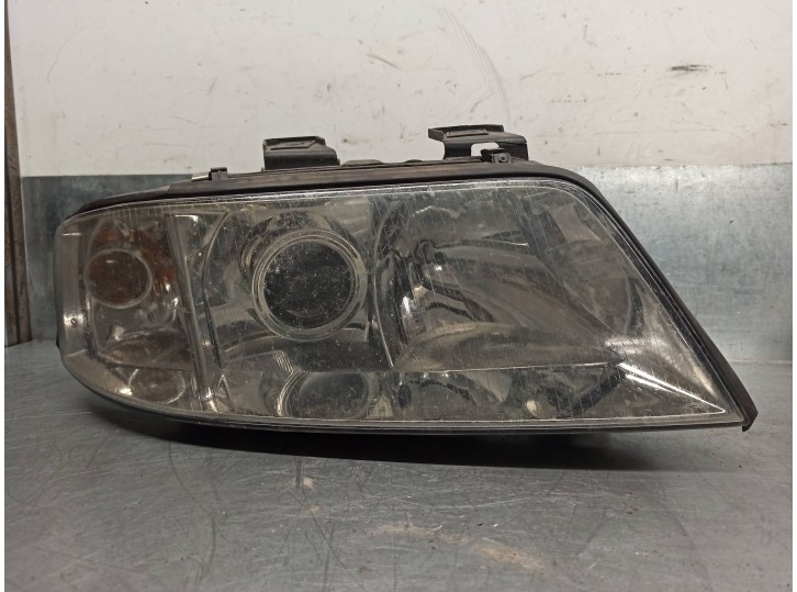 Recambio de faro derecho para audi a6 avant (4b5) 2.5 v6 24v tdi referencia OEM IAM 4B0941471 5 PUERTAS