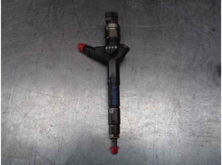 Replacement injector for Nissan Almera (N16/E) 2.2 dCi diesel cat OEM IAM reference 16600BN820 DENSO