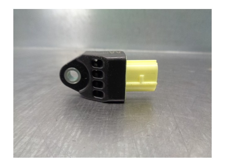 Recambio de sensor impacto para lexus ct 1.8 16v cat (híbrido) referencia OEM IAM 8983175020  
