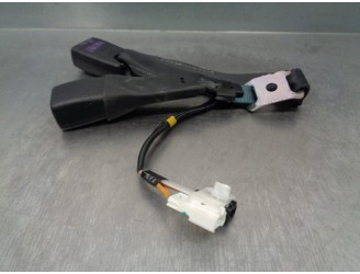 Recambio de enganche remolque para lexus ct 1.8 16v cat (híbrido) referencia OEM IAM 7348076060C0 4 PINES TRAS IZ CENT.