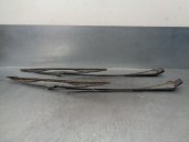 Recambio de brazo limpia delantero derecho para ford fiesta berl./express 1.6 referencia OEM IAM 84FG17526A1A  