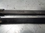 Recambio de brazo limpia delantero derecho para ford fiesta berl./express 1.6 referencia OEM IAM 84FG17526A1A  