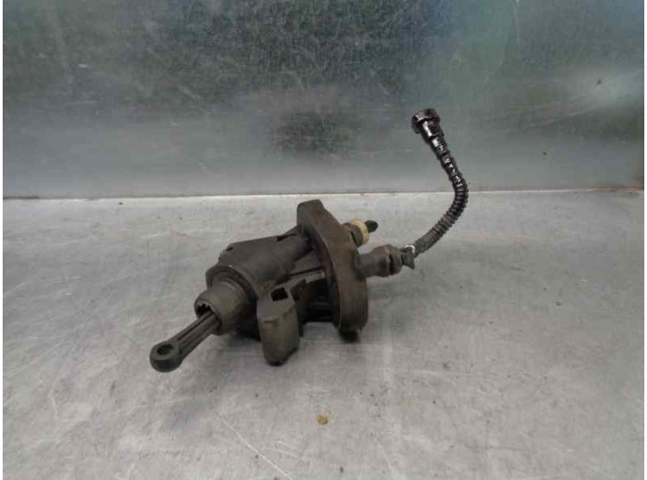 Recambio de bomba embrague para mazda 2 berlina (dy) 1.4 diesel cat referencia OEM IAM 2S617A543AC  