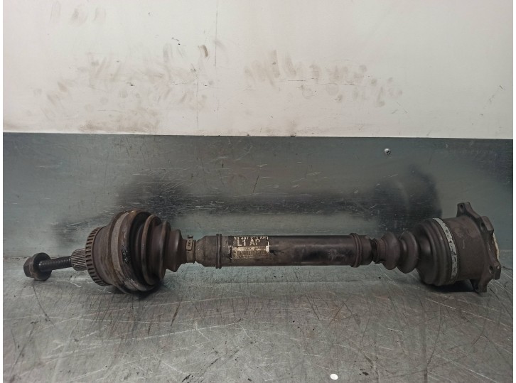 Recambio de transmision delantera izquierda para audi a6 avant (4b5) 2.5 v6 24v tdi referencia OEM IAM 4B0407271AP  