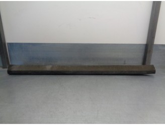 Recambio de spoiler talonera lateral derecha para ford fiesta berl./express 1.6 referencia OEM IAM 1667488 