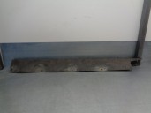 Recambio de spoiler talonera lateral derecha para ford fiesta berl./express 1.6 referencia OEM IAM 1667488 