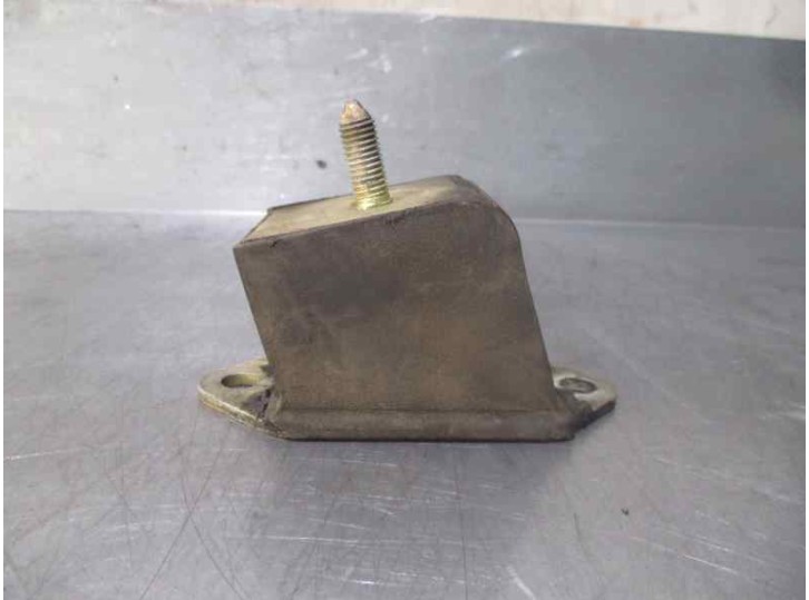Replacement engine mount for Renault 5 (B/C40) 1.1 OEM IAM reference 