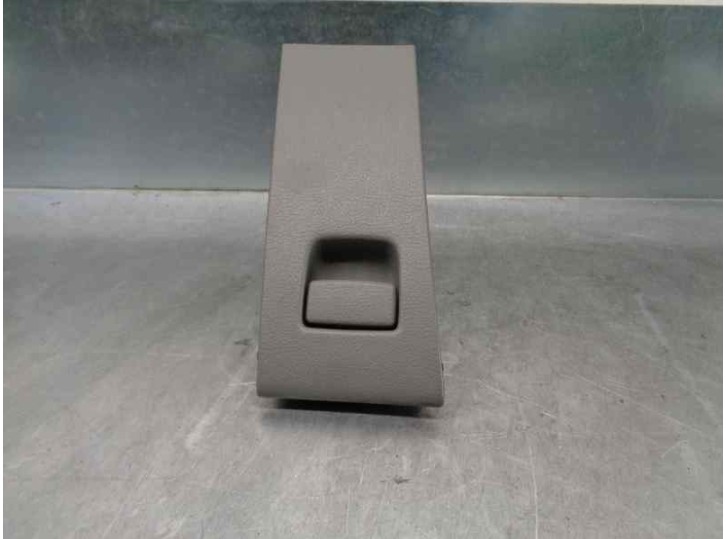 Recambio de guantera para mazda 2 berlina (dy) 1.4 diesel cat referencia OEM IAM 3M71A06600ADW  