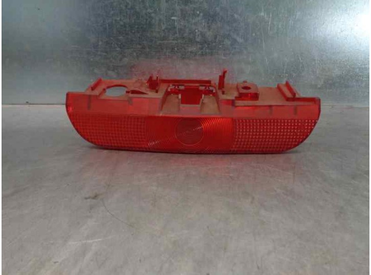 Recambio de luz central de freno para mazda 2 berlina (dy) 1.4 diesel cat referencia OEM IAM 