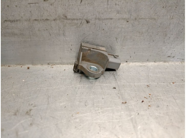 Recambio de sensor impacto para kia carens iv 1.7 crdi referencia OEM IAM 95930A4100 95930A4100 