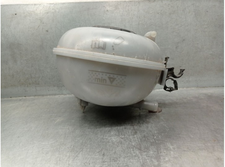 Recambio de deposito expansion para skoda karoq (nu7, nd7) 1.6 tdi referencia OEM IAM 5Q0121407AA 5Q0121407G 