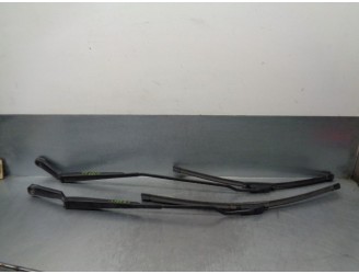 Recambio de brazo limpia delantero derecho para volkswagen golf iv berlina (1j1) 1.9 tdi referencia OEM IAM 1J1955409A  