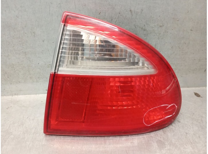 Recambio de piloto trasero derecho para seat leon (1m1) 1.9 tdi referencia OEM IAM 1M5945112  