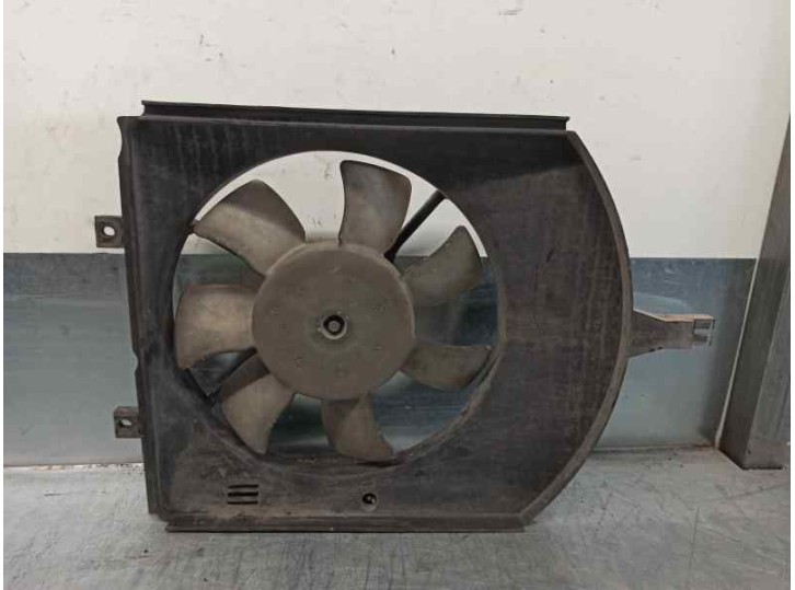 Recambio de electroventilador para volvo s40 berlina 1.8i referencia OEM IAM 3345744 