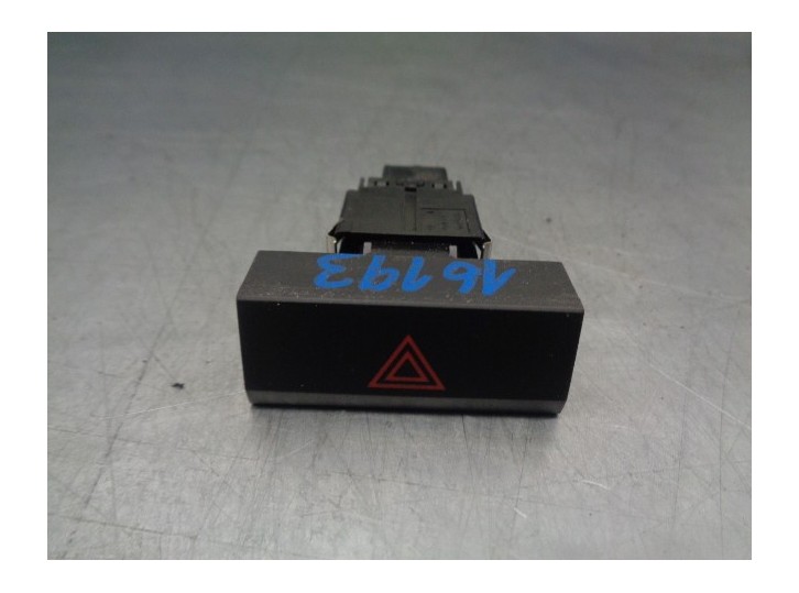 Recambio de warning para seat leon st (5f8) reference ecomotive referencia OEM IAM 5F0953235 