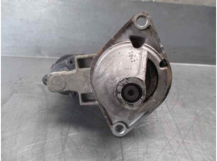 Replacement starter motor for Opel Corsa B 1.0 12V CAT (X 10 XE / LW3) OEM IAM reference 0001106011 0001106011 BOSCH