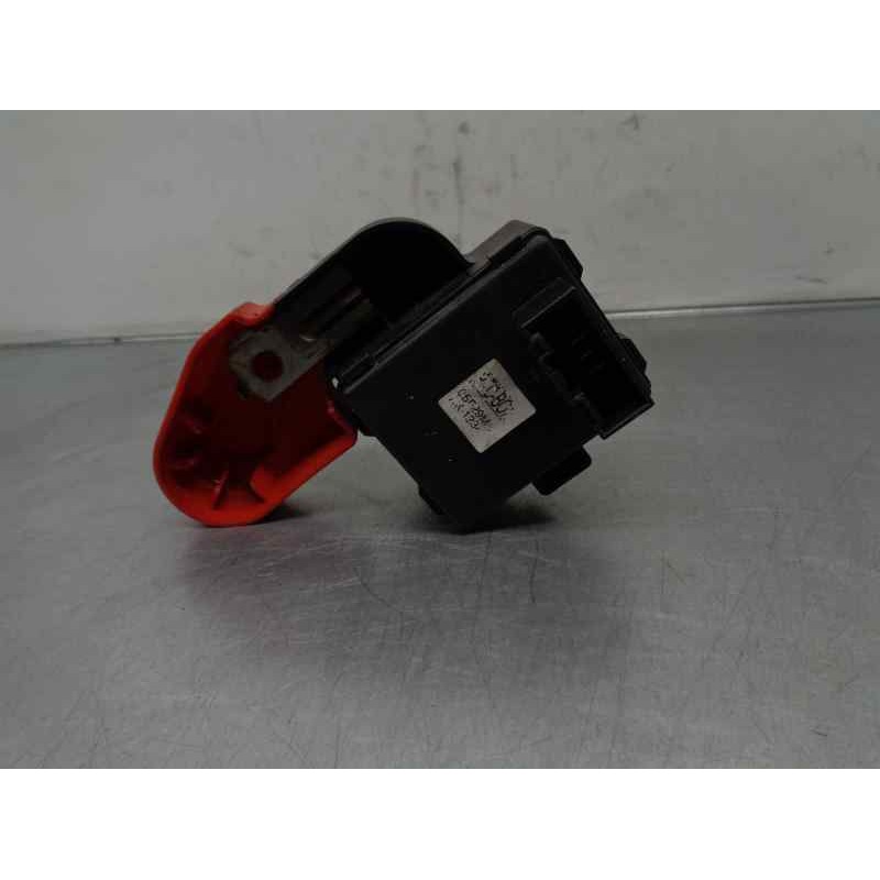 Recambio de caja reles / fusibles para ssangyong rodius 2.7 turbodiesel cat referencia OEM IAM 2696021001  