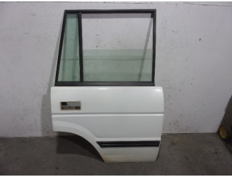 Recambio de puerta trasera derecha para land rover discovery (salljg/lj) 2.5 turbodiesel referencia OEM IAM MWC6588 BLANCA 5 PUE