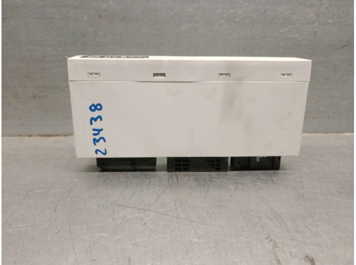 Recambio de modulo confort para bmw serie 3 berlina (e46) 2.0 16v diesel cat referencia OEM IAM 61358385541 