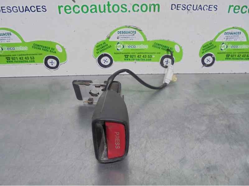 Recambio de enganche cinturon para kia cee´d 1.6 crdi cat referencia OEM IAM 888301H001 2 PIN 