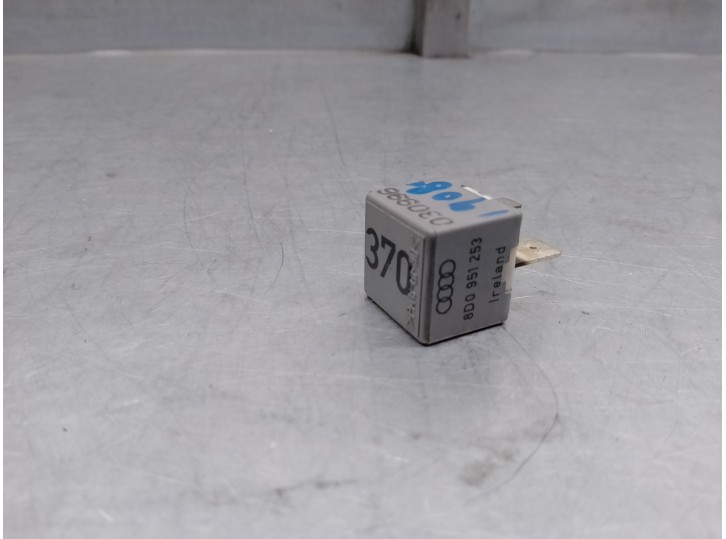 Recambio de rele para audi a4 berlina (b5) 1.9 tdi referencia OEM IAM 8D0951253  