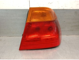 Recambio de piloto trasero derecho para bmw serie 3 berlina (e46) 2.0 16v diesel cat referencia OEM IAM 63218383100 63210140253 