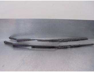 Recambio de brazo limpia delantero derecho para audi a4 berlina (b5) 1.9 tdi referencia OEM IAM 8D1955408A 8D1955407A 