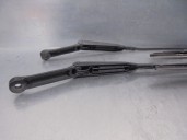 Recambio de brazo limpia delantero derecho para audi a4 berlina (b5) 1.9 tdi referencia OEM IAM 8D1955408A 8D1955407A 