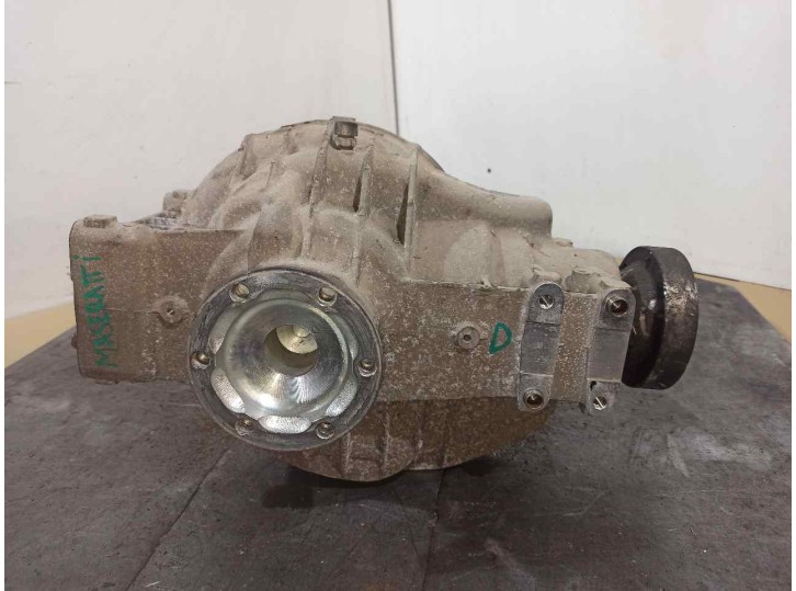 Recambio de diferencial trasero para maserati quattroporte 4.7 v8 cat referencia OEM IAM 3339503 3338733 