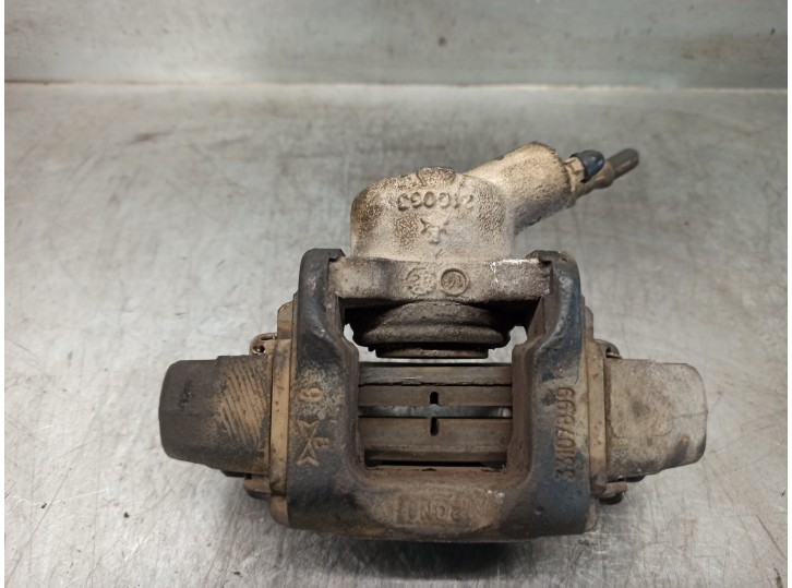 Recambio de pinza freno delantera derecha para renault r-4 f6a furgoneta referencia OEM IAM 33107899 