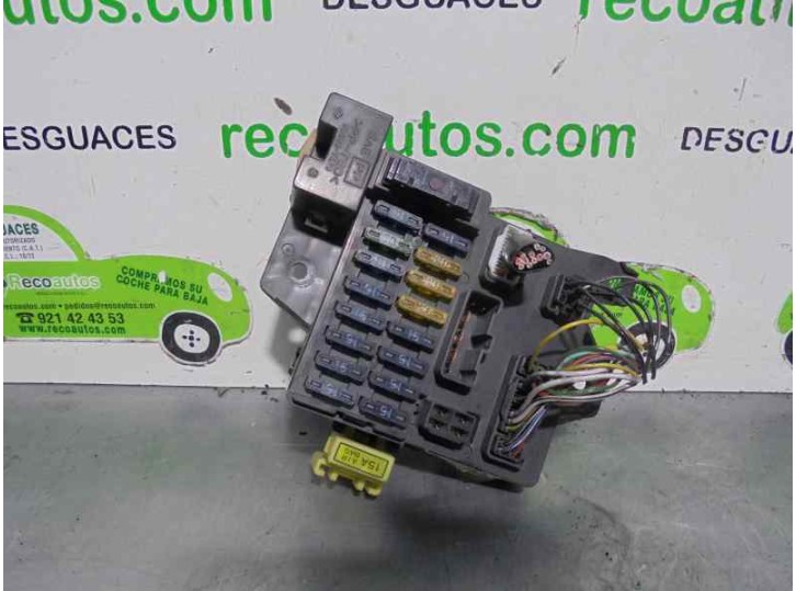 Replacement relay/fuse box for Suzuki Wagon R+ SR (EM) 1.0 16V CAT OEM IAM reference 3859075F0 