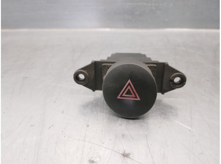 Recambio de warning para kia pregio ii (tb) (2004 =>) 2.5 referencia OEM IAM 0K7A1664H0 